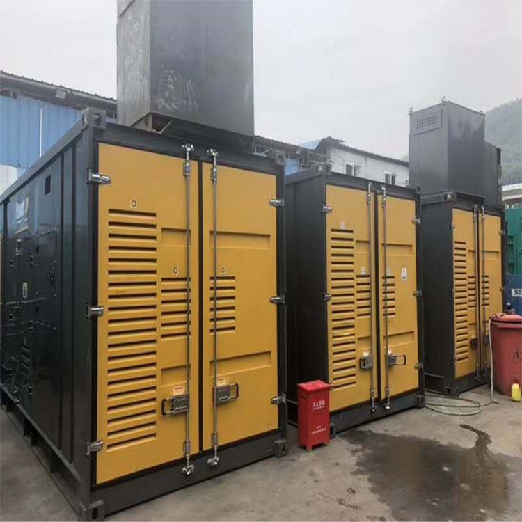 中方温度变化对不同类型欠压保护装置的可靠性影响有何差异？